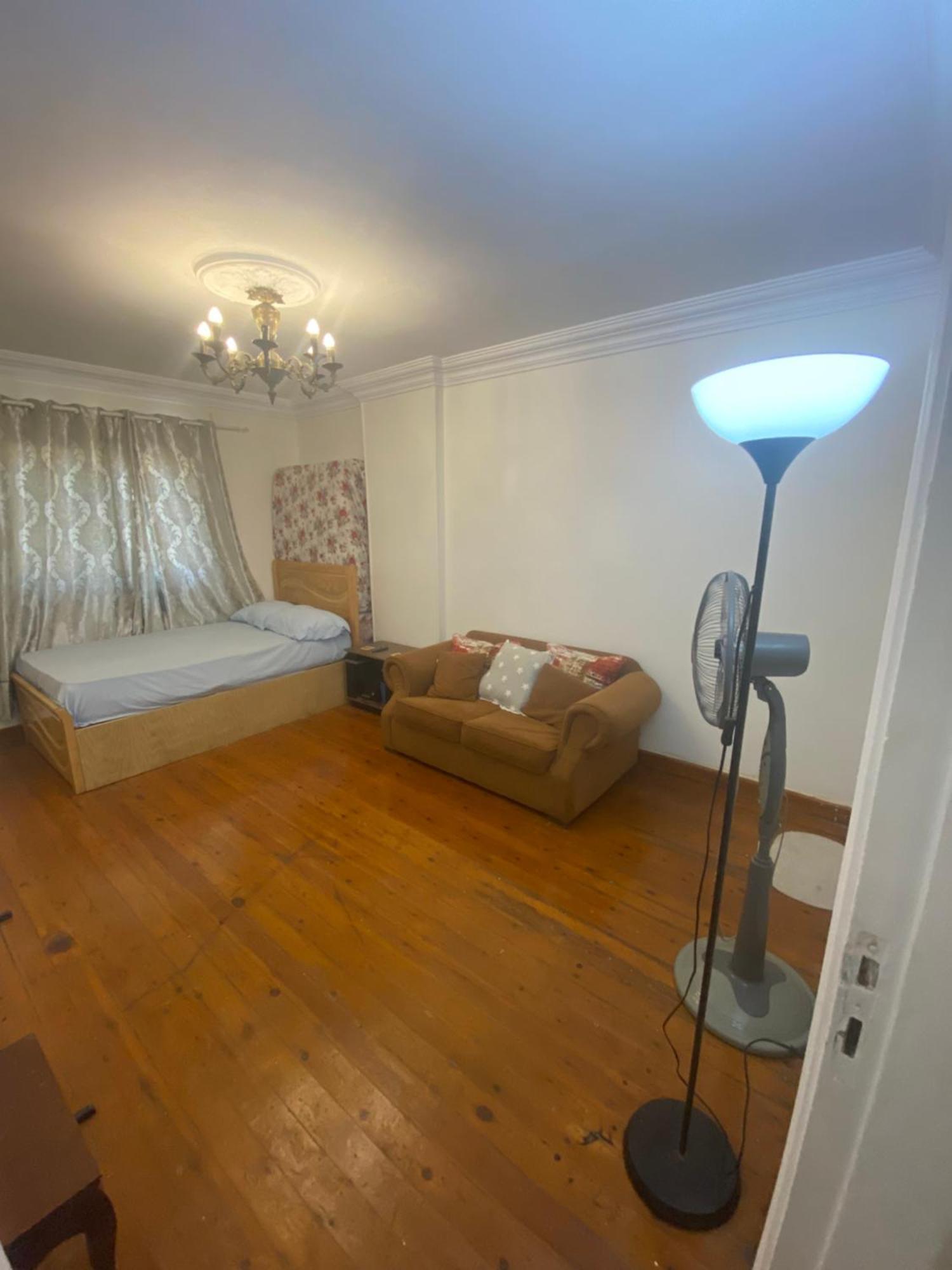 شارع حسين حجازي متفرع من شارع الفلكي عند ماموريه الضرايب العامه Apartment *
